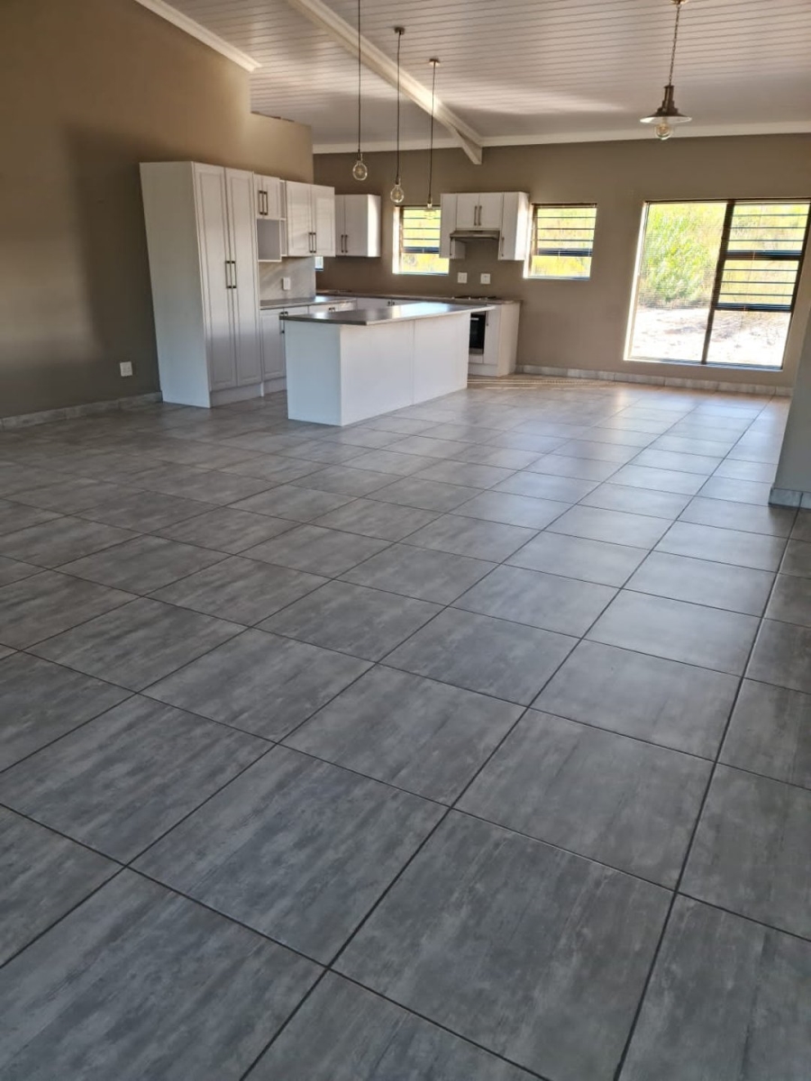 To Let 2 Bedroom Property for Rent in Albertinia Western Cape